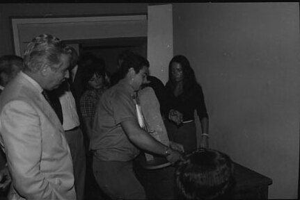 Beffa 1984 - La preparazione perl'esposizione delle false teste di Modigliani