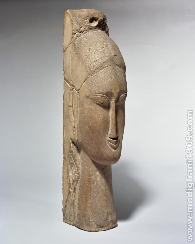 «Голова» Скульптура Амедео Модильяни, 1911 - 1912, Pierre blonde d’Euville, MNAM (Musée National d'Art Moderne – Centre Georges Pompidou) - Paris