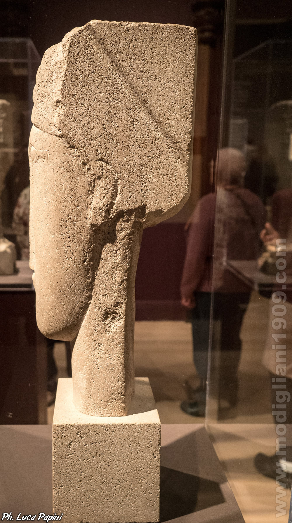 Head (left side), Amedeo Modigliani, 1911 - 1912, Limestone, Solomon R. Guggenheim Museum, New York
