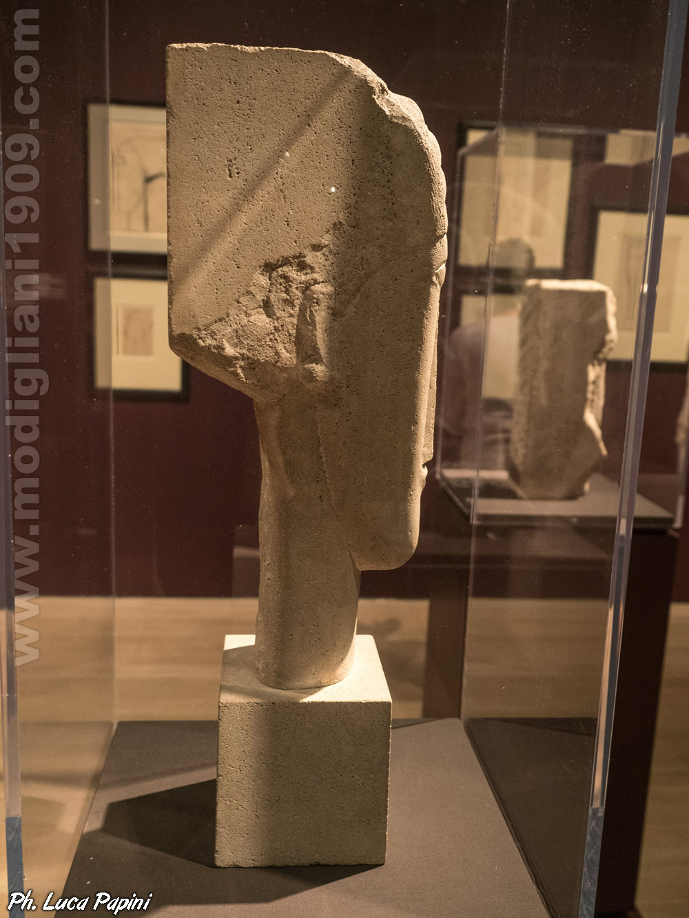 Head (right side), Amedeo Modigliani, 1911 - 1912, Limestone, Solomon R. Guggenheim Museum, New York
